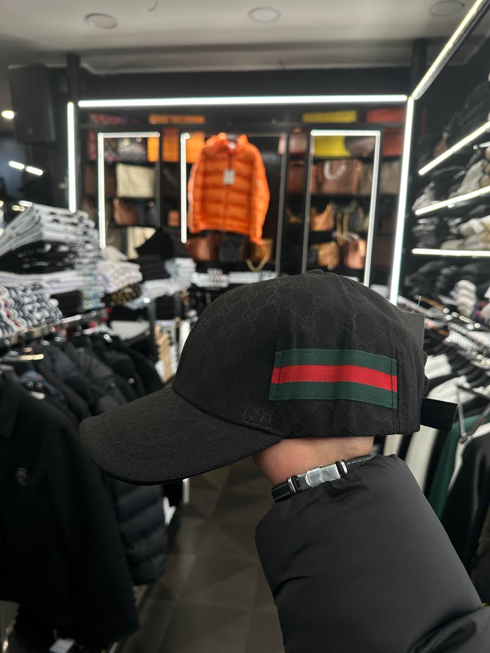 LUXURY - ΚΑΠΕΛΟ GUCCI