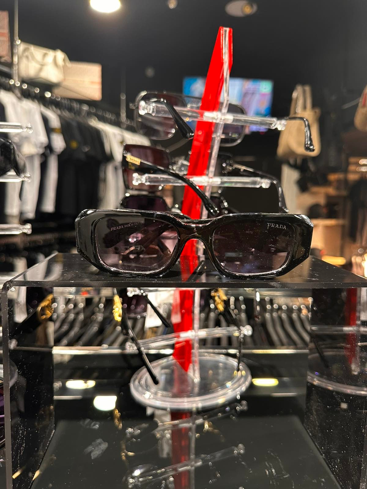 ΓΥΑΛΙΑ ΗΛΙΟΥ - PRADA BLACK 2