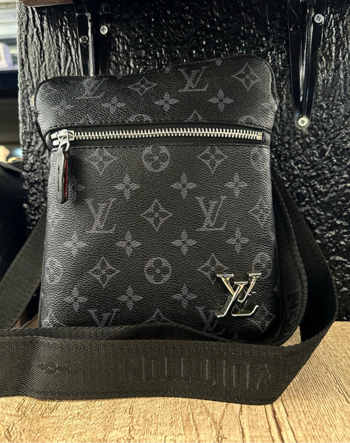 LOUIS VUITTON ΤΣΑΝΤΑΚΙ NEW 2026