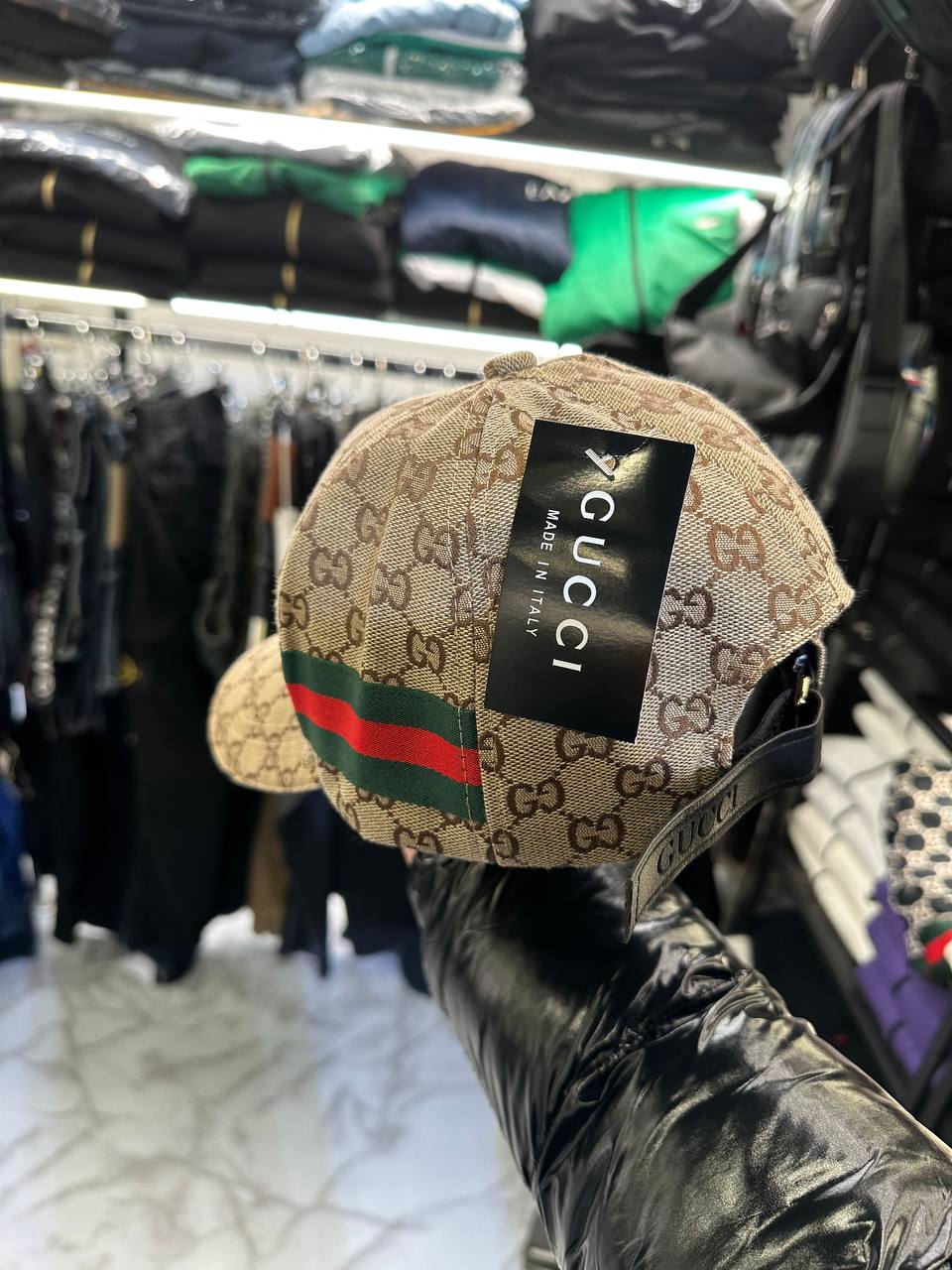 LUXURY - ΚΑΠΕΛΟ GUCCI