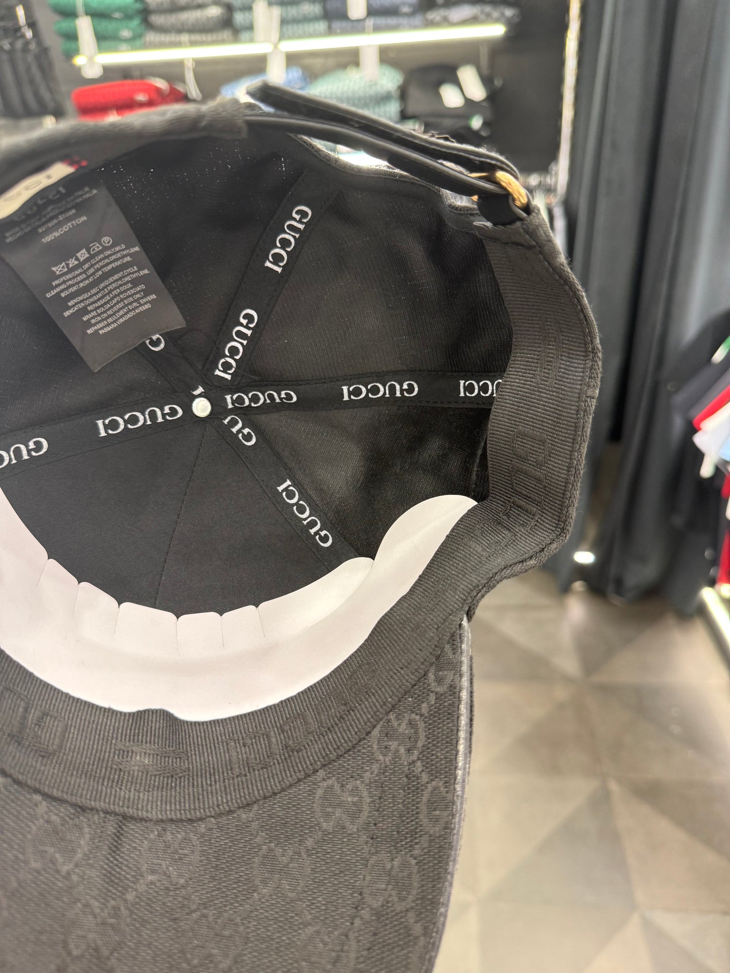 LUXURY - ΚΑΠΕΛΟ GUCCI
