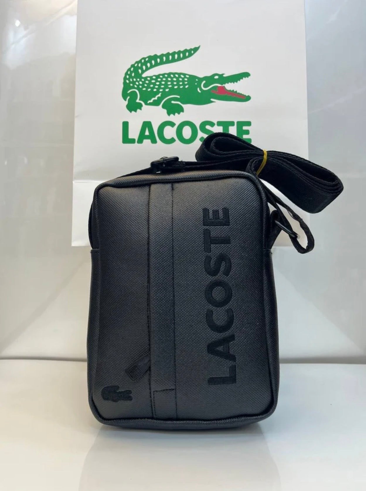 LACOSTE ΤΣΑΝΤΑΚΙ NEW 2026
