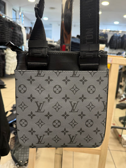 LOUIS VUITTON ΤΣΑΝΤΑΚΙ NEW 2026