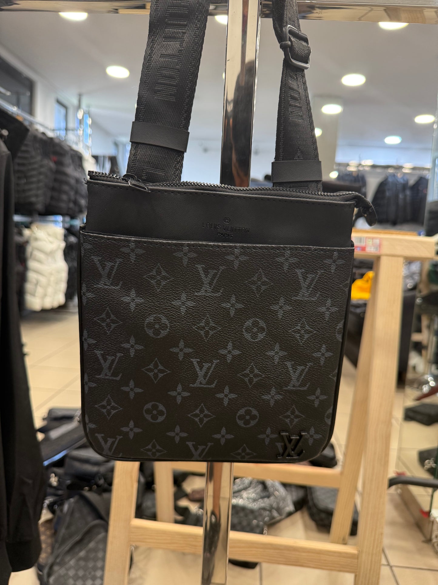 LOUIS VUITTON ΤΣΑΝΤΑΚΙ NEW 2026
