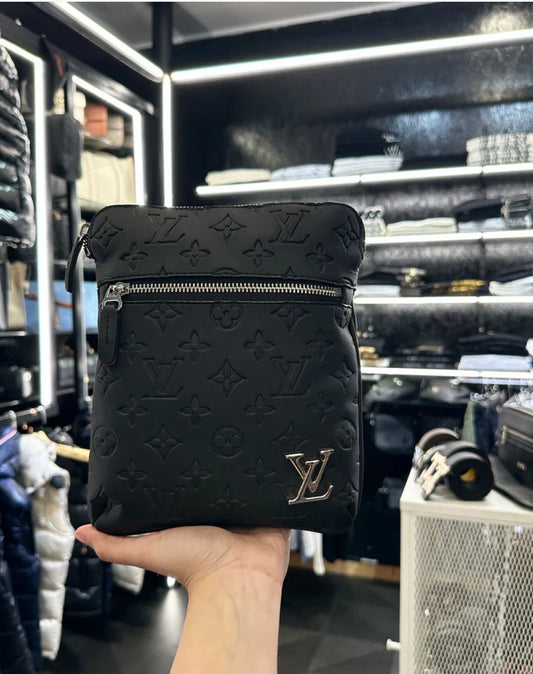 LOUIS VUITTON ΤΣΑΝΤΑΚΙ NEW 2026