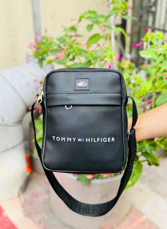 TOMMY HILFIGER ΤΣΑΝΤΑΚΙ NEW 2026